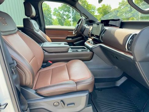 Used 2025 Ford Expedition Max King Ranch AWD/4WD image 8