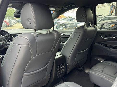 Used 2024 Buick Enclave Premium image 14