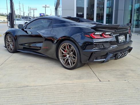 Used 2023 Chevrolet Corvette Z06 image 11