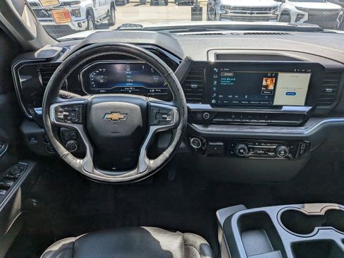 Used 2024 Chevrolet Silverado 2500 LTZ AWD/4WD image 18