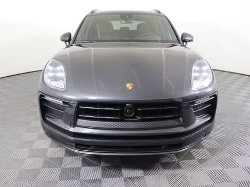 Used 2025 Porsche Macan image 7
