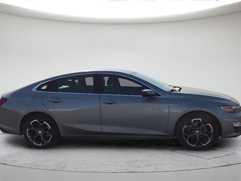 Used 2023 Chevrolet Malibu LT FWD image 4