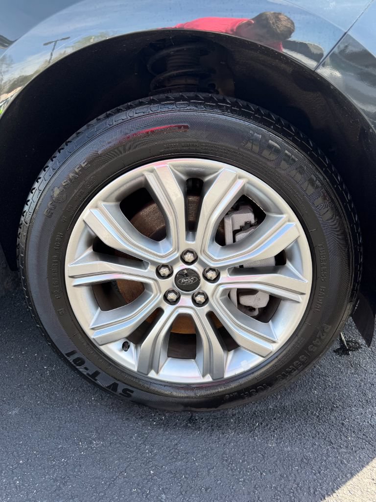 Used 2024 Ford Edge Titanium AWD/4WD image 9