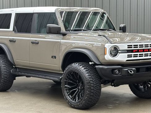 Used 2026 Ford Bronco Heritage Edition AWD/4WD image 7