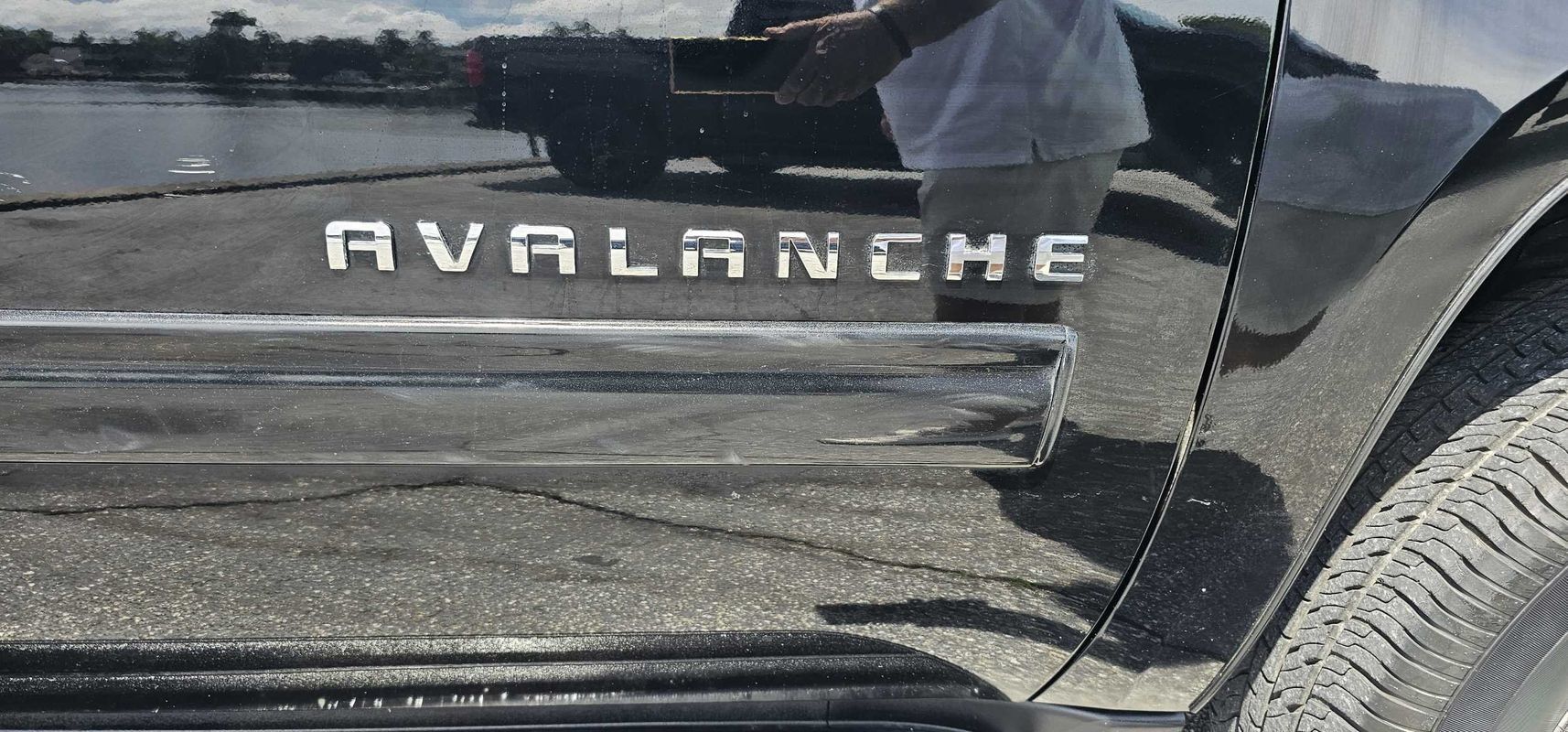 Used 2012 Chevrolet Avalanche LS RWD image 15