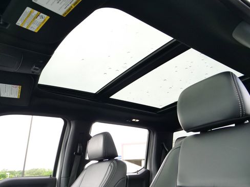 Used 2022 Ford F450 Lariat w/ Lariat Ultimate Package AWD/4WD image 43