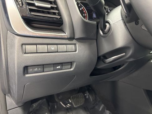 Used 2023 Nissan Rogue SV w/ SV Premium Package image 23