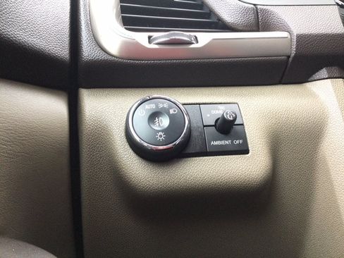 Used 2013 GMC Acadia Denali AWD/4WD image 43