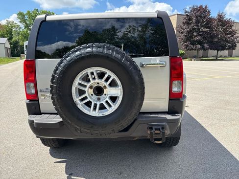 Used 2006 HUMMER H3 AWD/4WD image 6