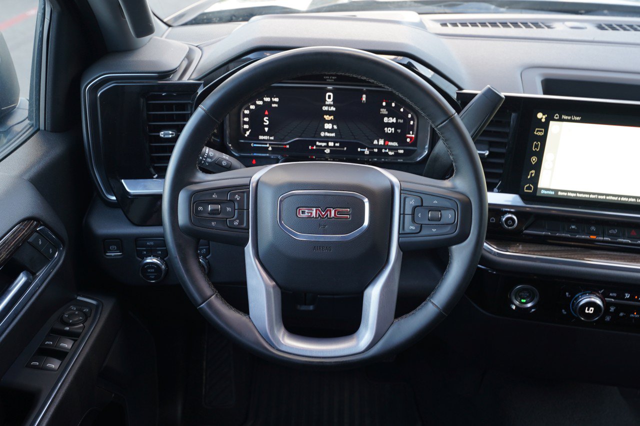 Used 2024 GMC Sierra 1500 Elevation AWD/4WD image 10