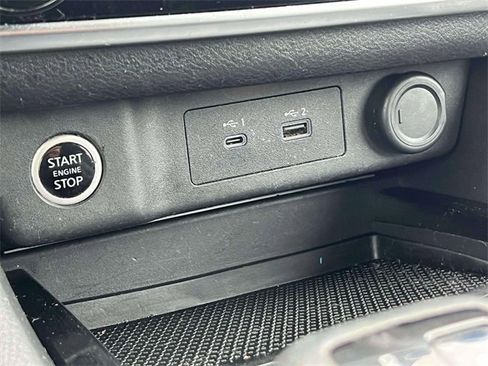 Used 2021 Nissan Rogue S image 22