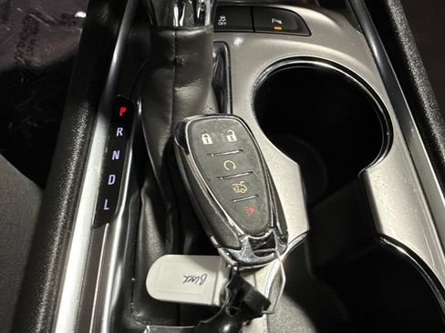 Used 2024 Chevrolet Malibu LT FWD image 29
