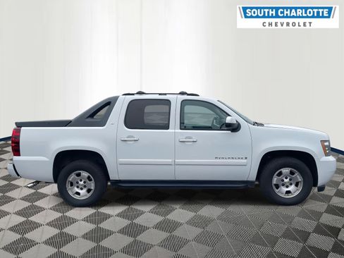 Used 2007 Chevrolet Avalanche LT w/ LT Preferred Equipment Group image 4