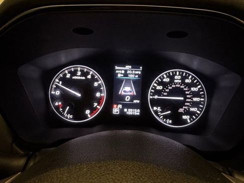 Used 2022 Subaru Outback Premium image 10