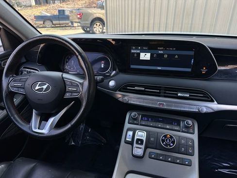 Used 2021 Hyundai Palisade Limited image 17