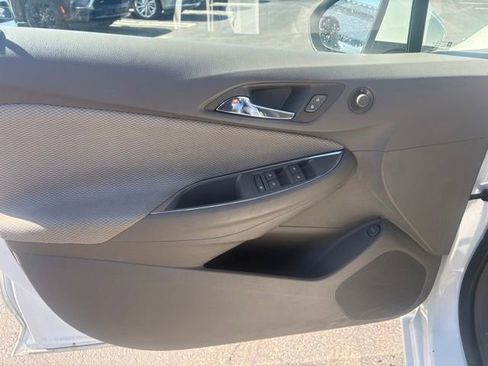 Used 2016 Chevrolet Cruze LT image 17