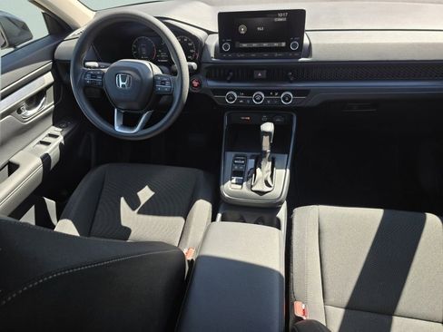 Used 2025 Honda CR-V LX image 28