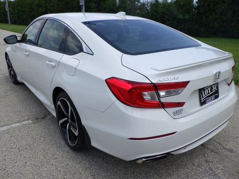 Used 2019 Honda Accord Sport image 3