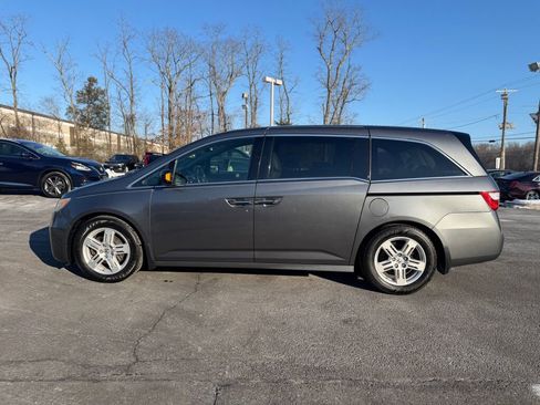 Used 2013 Honda Odyssey Touring Elite image 4