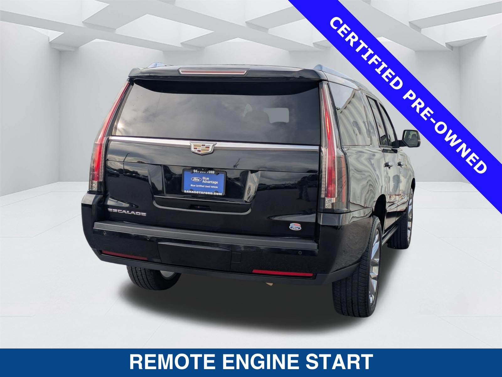 Used 2020 Cadillac Escalade ESV Premium Luxury AWD/4WD image 5