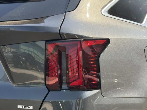 Used 2025 Kia Sorento SX Prestige AWD/4WD image 10