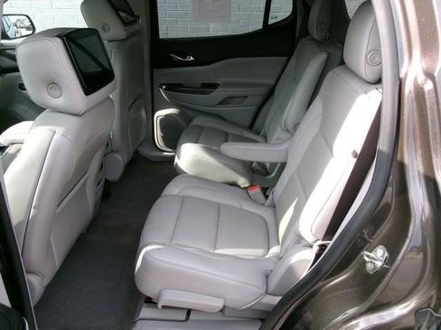 Used 2019 GMC Acadia SLT AWD/4WD image 23