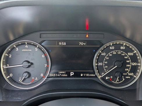 Used 2024 Mitsubishi Outlander SE image 11