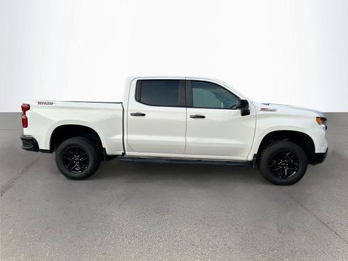 Used 2024 Chevrolet Silverado 1500 LT Trail Boss w/ Protection Package AWD/4WD image 3