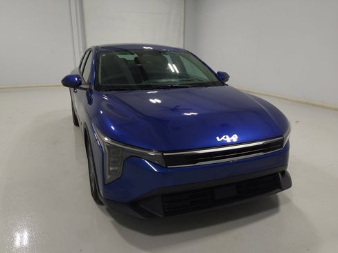 Used 2025 Kia K4 FWD image 14