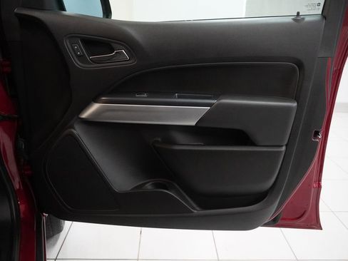 Used 2018 Chevrolet Colorado LT w/ LT Convenience Package AWD/4WD image 23