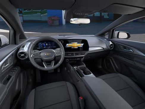 New 2026 Chevrolet Equinox EV LT w/ Comfort Package FWD image 15