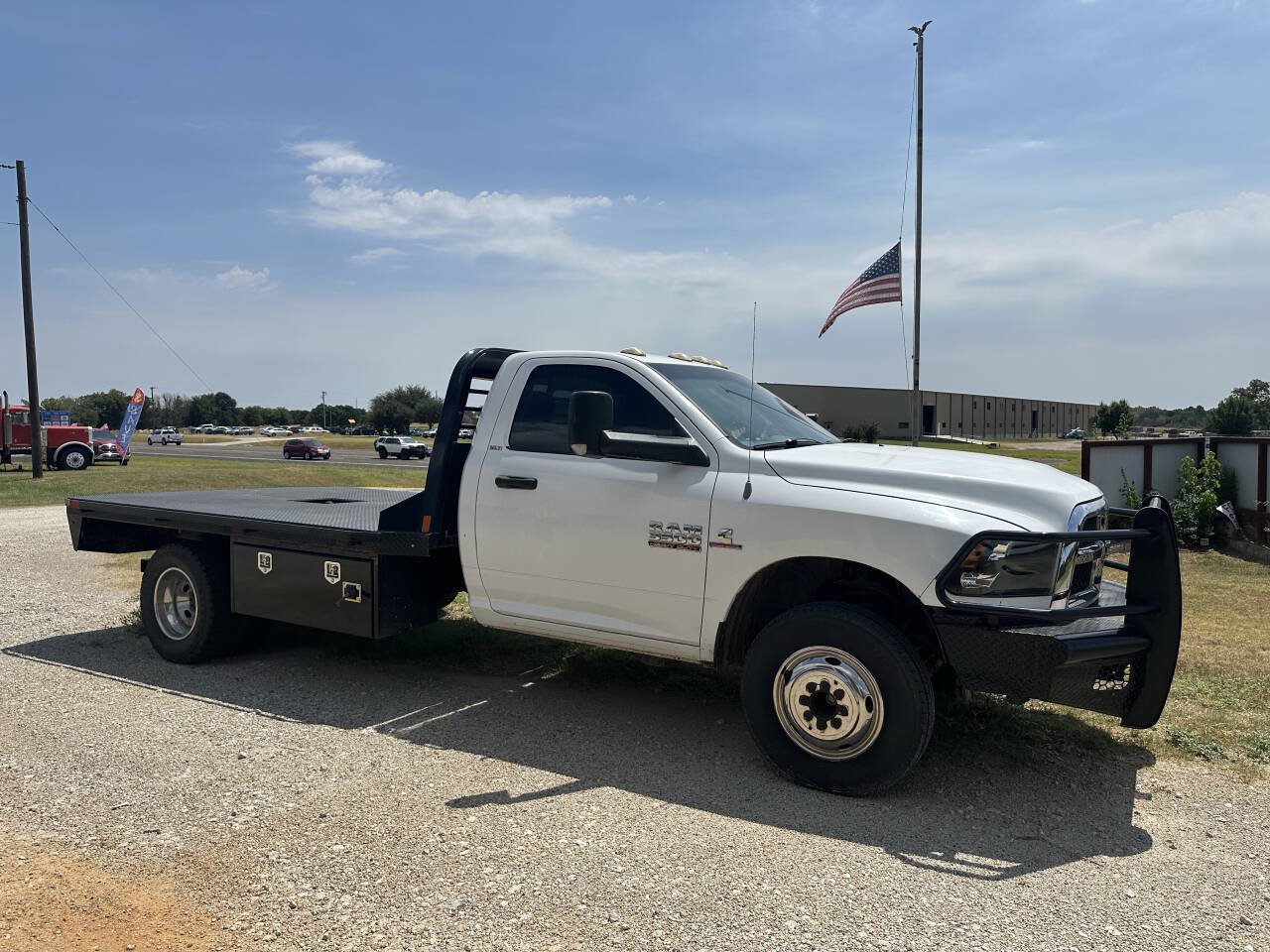 Used 2013 RAM 3500 SLT RWD image 2