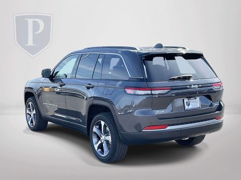 New 2026 Jeep Grand Cherokee Limited w/ Luxury Tech Group II image 6