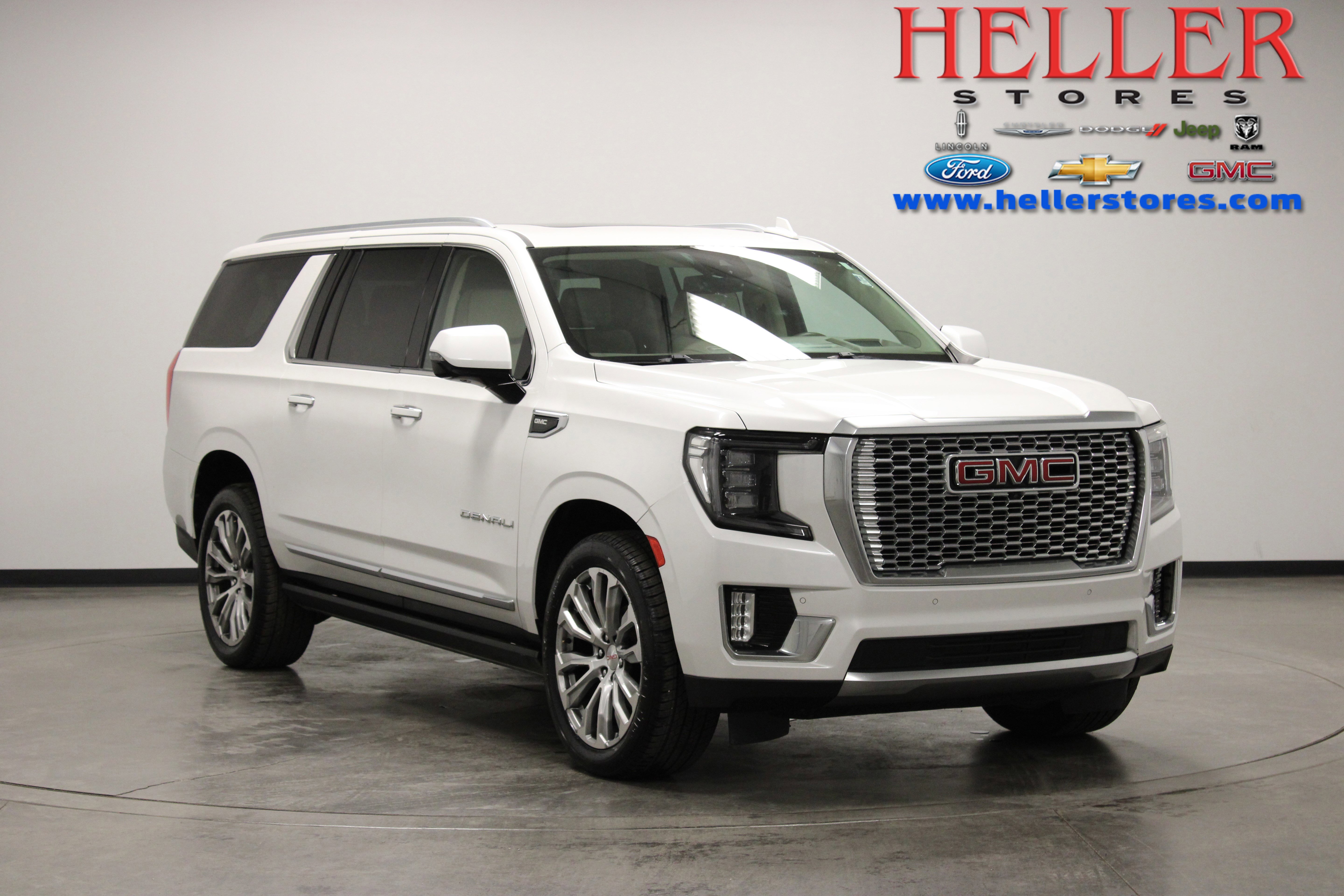 Used 2023 GMC Yukon XL Denali AWD/4WD image 1