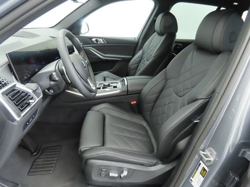 Used 2026 BMW X5 sDrive40i w/ Parking Assistance Package image 20