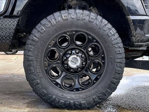 Used 2023 Ford F350 Lariat w/ Lariat Ultimate Package AWD/4WD image 34