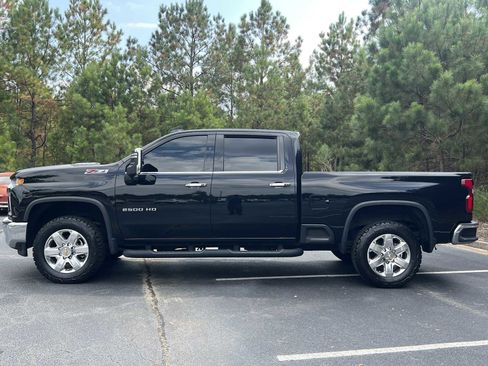 Used 2022 Chevrolet Silverado 2500 LTZ w/ LTZ Plus Package image 30