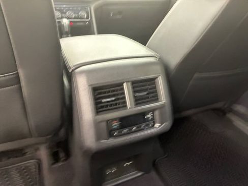 Used 2023 Volkswagen Atlas SEL Premium AWD/4WD image 19