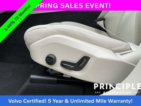 Certified 2023 Volvo XC60 B5 Plus FWD image 30