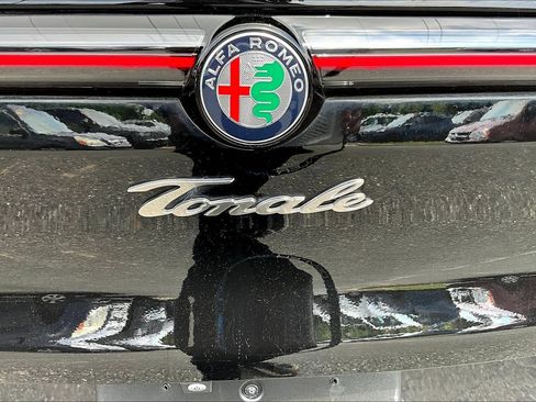 Used 2024 Alfa Romeo Tonale Veloce AWD/4WD image 22