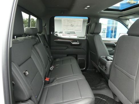 New 2026 Chevrolet Silverado 1500 RST AWD/4WD image 14