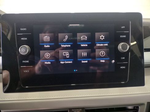 New 2026 Volkswagen Taos SE AWD/4WD image 26