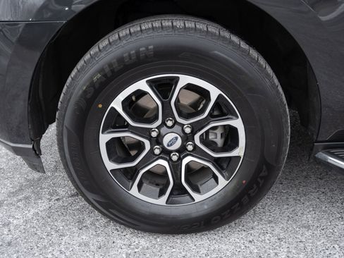 Used 2023 Ford Expedition Max XLT image 39