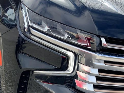 Used 2021 Chevrolet Suburban High Country image 27