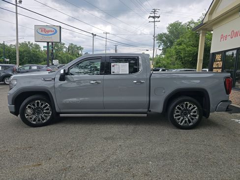 Used 2025 GMC Sierra 1500 Denali Ultimate AWD/4WD image 19