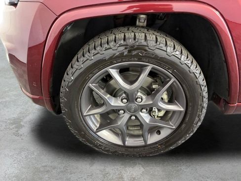 Used 2021 Jeep Grand Cherokee Limited w/ Quick Order Package 28K 80th AWD/4WD image 15