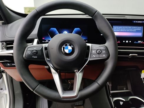 Used 2026 BMW X1 xDrive28i image 16