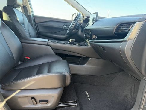 Certified 2023 Nissan Rogue SL w/ SL Premium Package FWD image 39