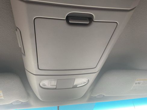 Used 2004 Ford F150 XLT image 19