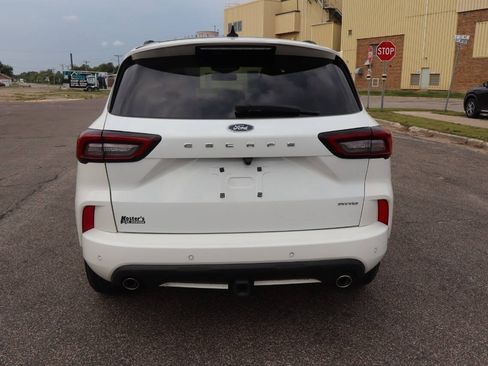 Used 2025 Ford Escape ST-Line Elite w/ Class II Trailer Tow Package AWD/4WD image 10